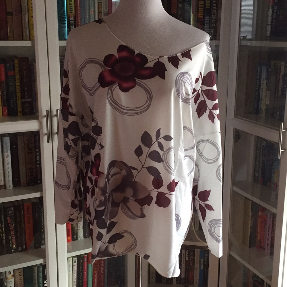 Drop Shoulder Floral Print Top - Picture 2 of 5